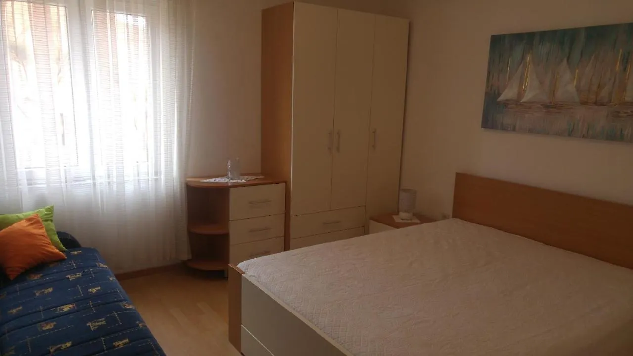 פובליאנה Apartment Dinjiska 9386A
